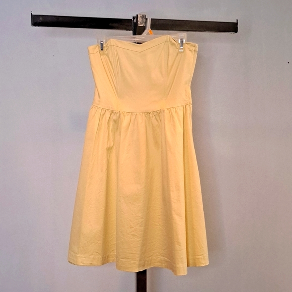 Sweetheart Strapless Dress - Picture 2 of 7